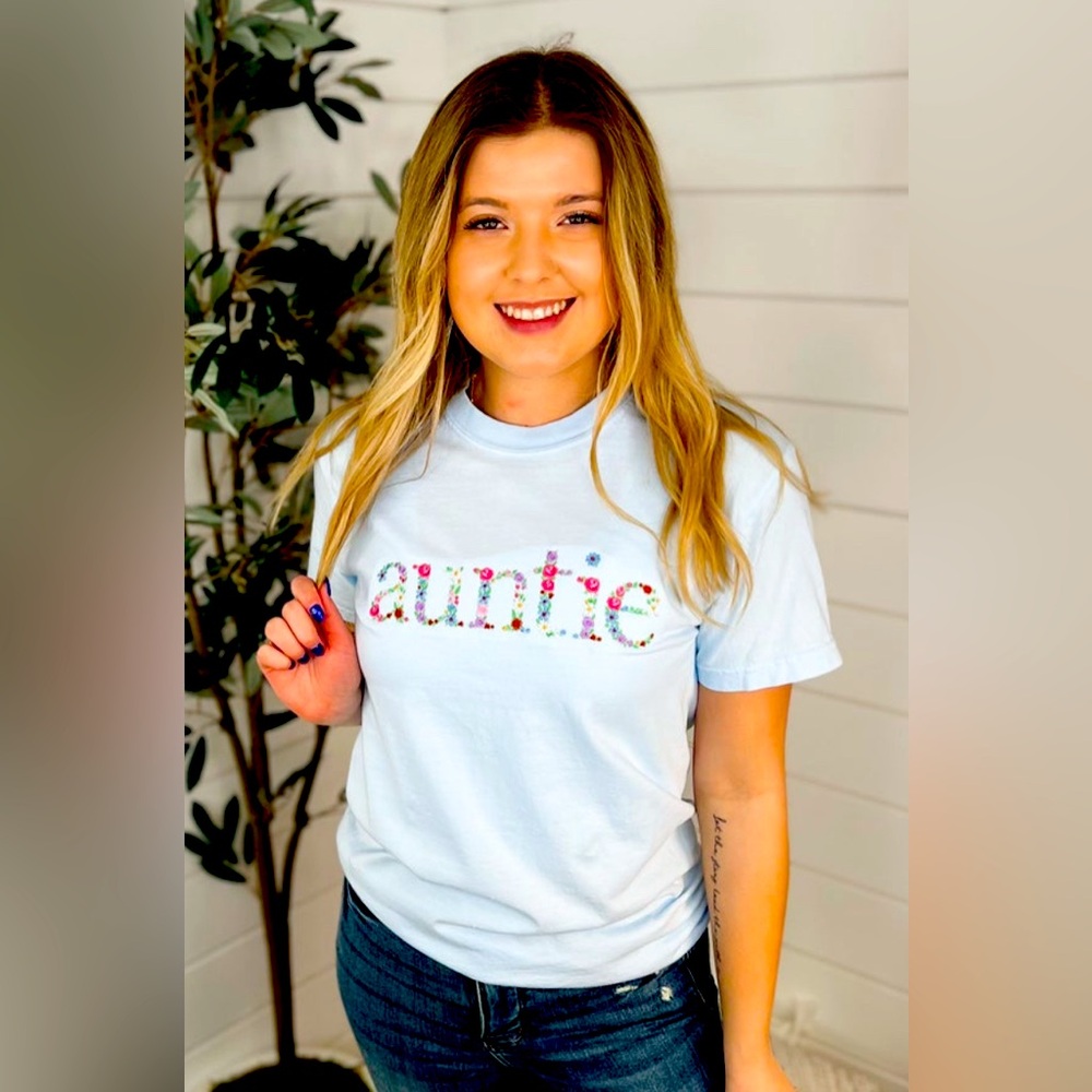 Embroidered Auntie Large Shirt